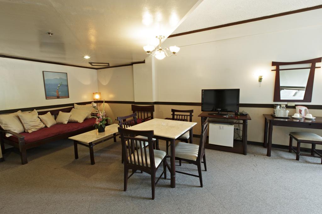 Goldenfield Kundutel Hotel Bacolod Buitenkant foto