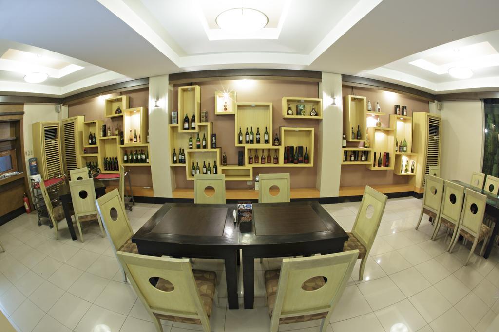 Goldenfield Kundutel Hotel Bacolod Buitenkant foto
