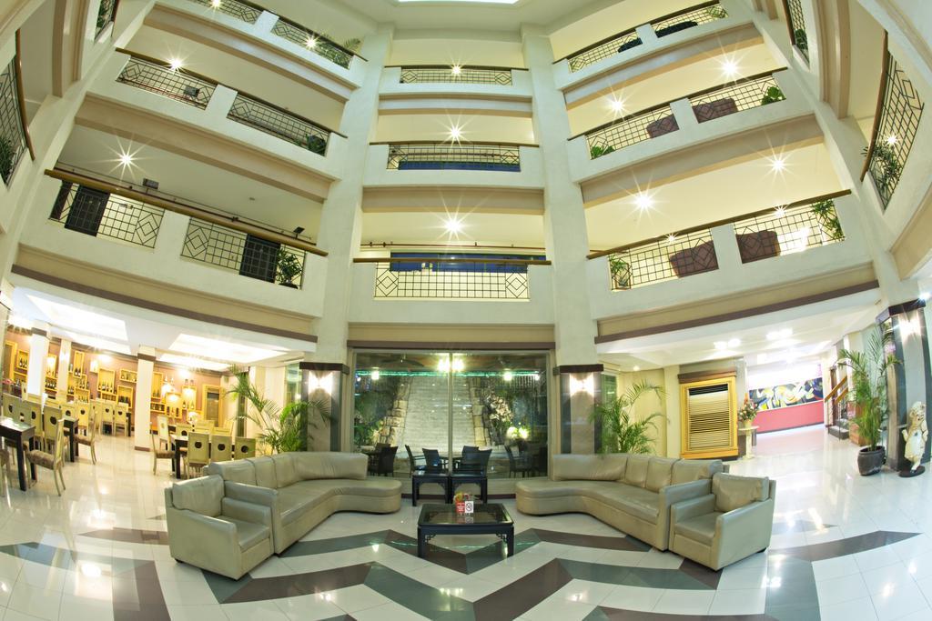 Goldenfield Kundutel Hotel Bacolod Buitenkant foto
