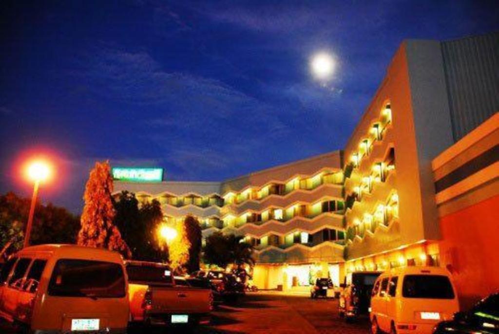 Goldenfield Kundutel Hotel Bacolod Buitenkant foto