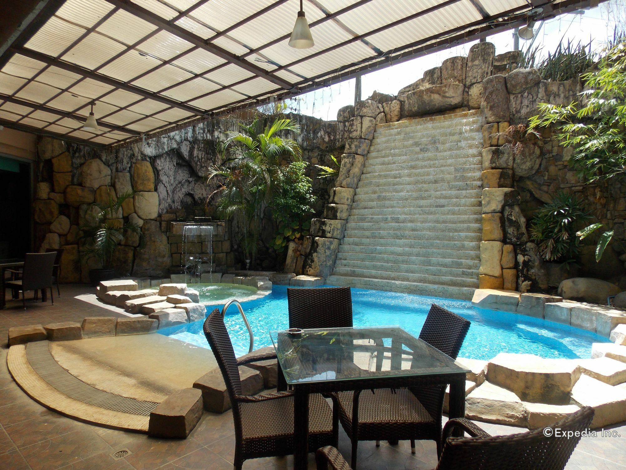 Goldenfield Kundutel Hotel Bacolod Buitenkant foto
