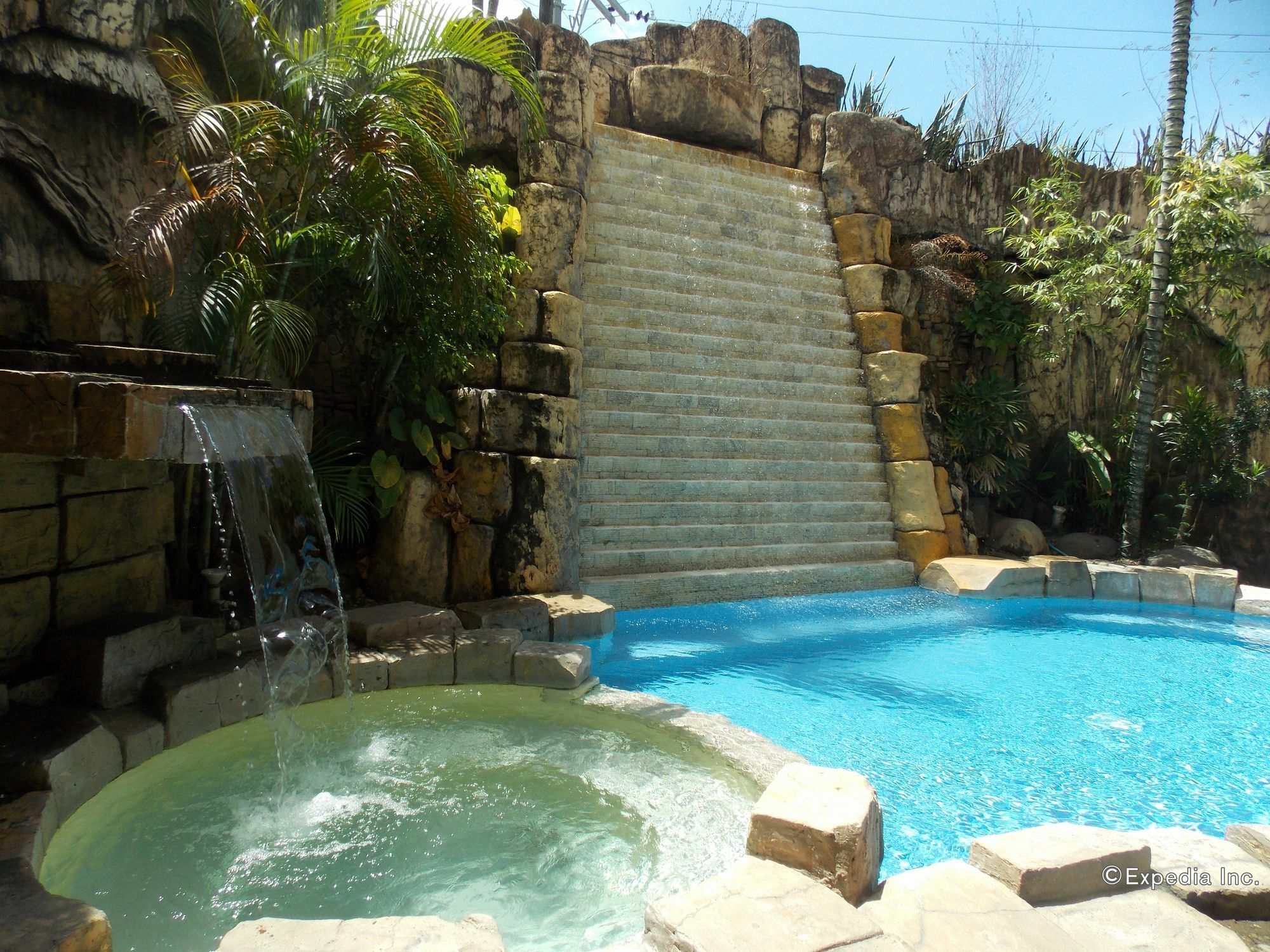 Goldenfield Kundutel Hotel Bacolod Buitenkant foto