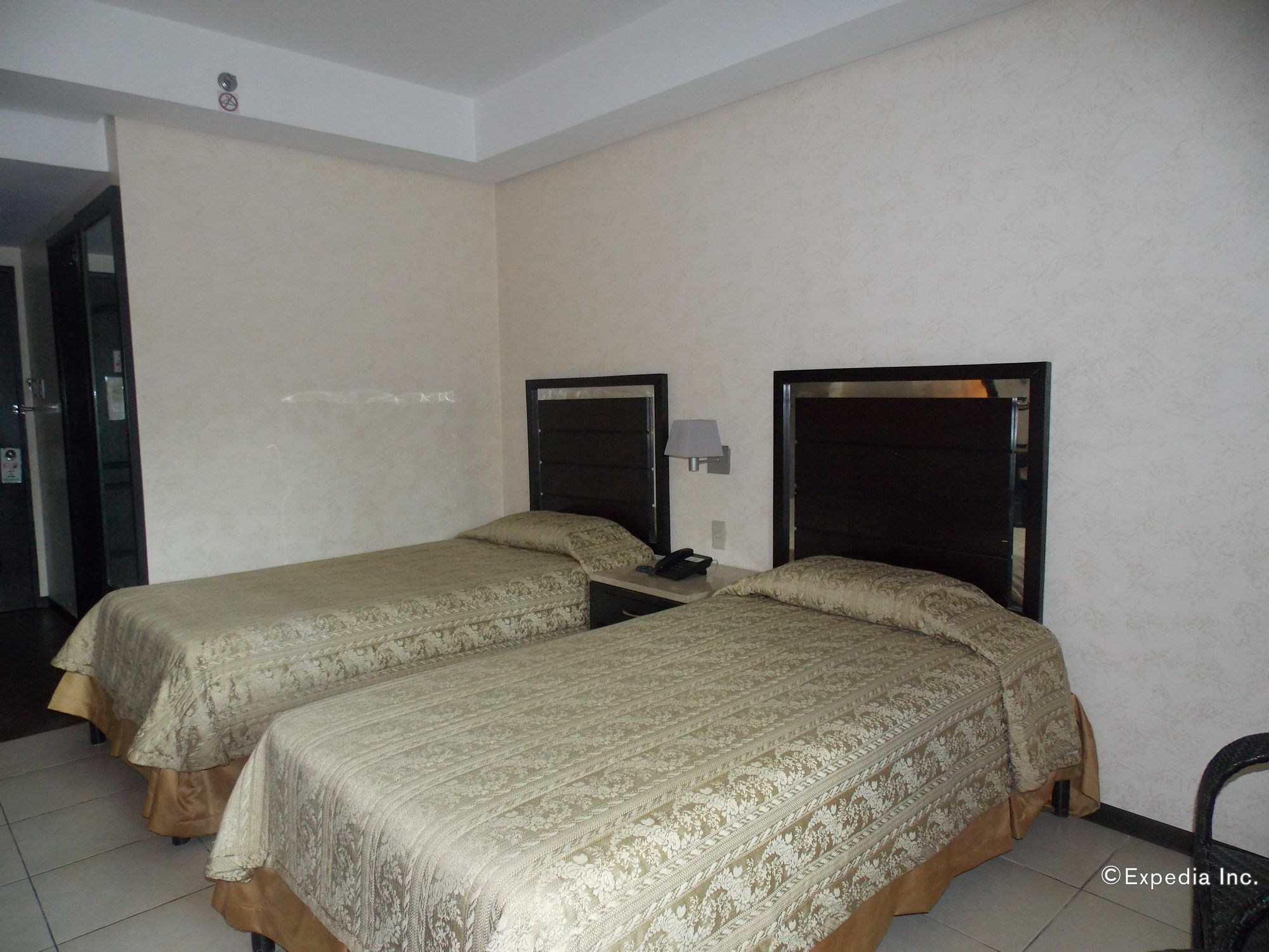 Goldenfield Kundutel Hotel Bacolod Buitenkant foto